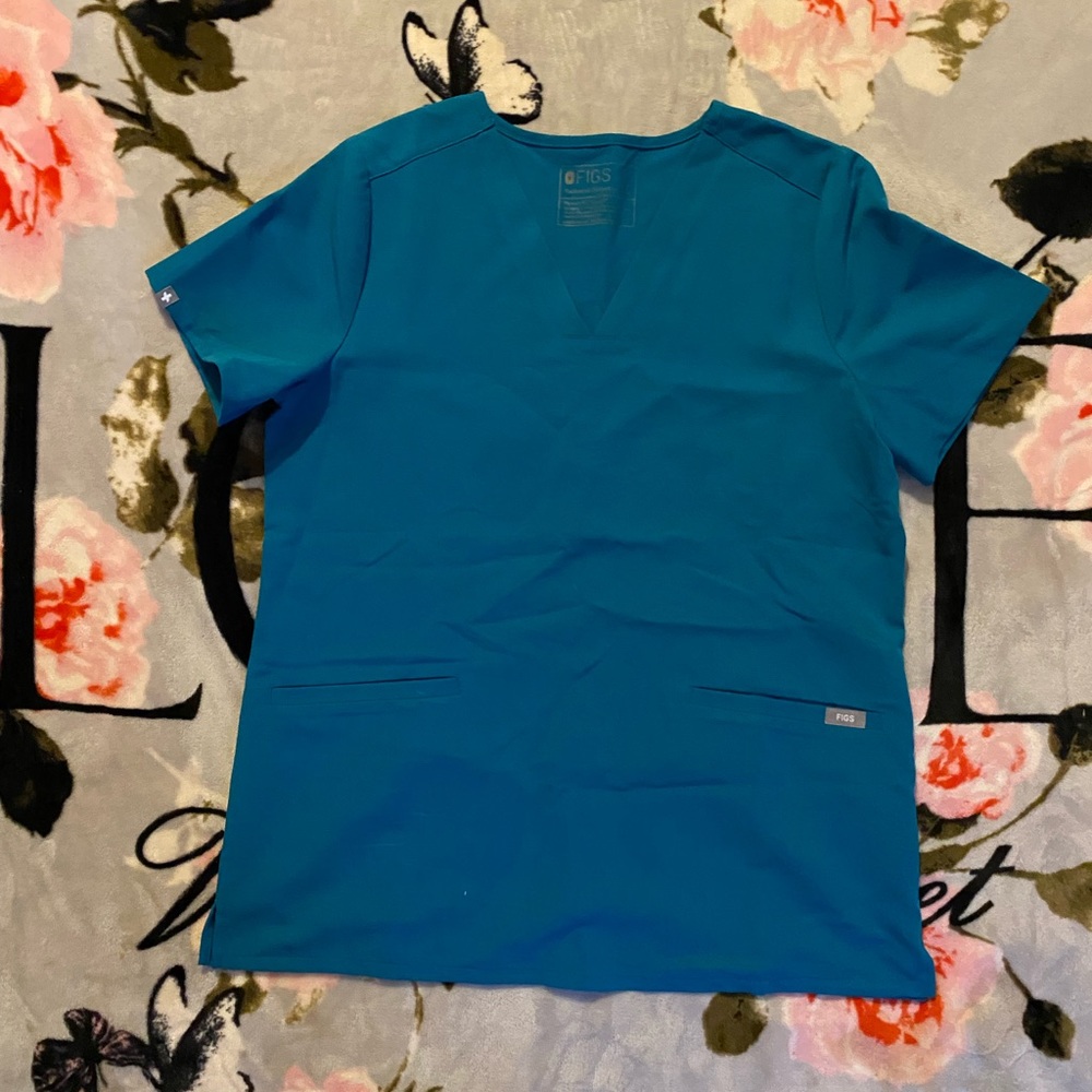 Fig scrub top